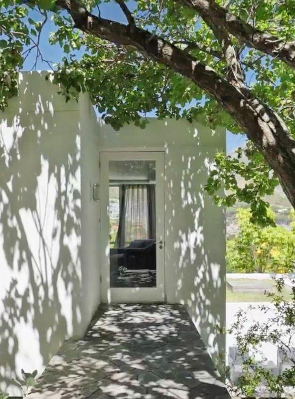 6 Bedroom Property for Sale in Hout Bay Western Cape